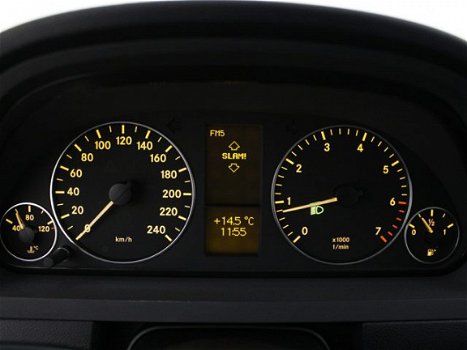 Mercedes-Benz A-klasse - 180 AVANTGARDE Buitenspiegels inklapbaar | Zitcomfort | Airco - 1