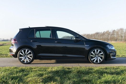 Volkswagen Golf - 1.4 TSI GTE 204 PK FULL OPTIONS Panoramadak Adaptive Lane Assist Camera EX BTW - 1