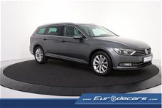 Volkswagen Passat Variant - 1.6 TDI Highline *Navigatie*Leer*Camera