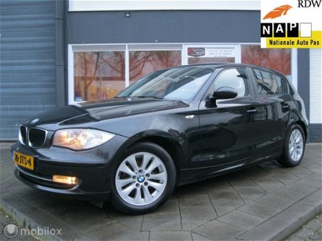 BMW 1-serie - 116i Corporate 1EIG 5DRS AIRCO N.A.P. KM-GARANTIE ✔️ - 1