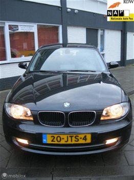 BMW 1-serie - 116i Corporate 1EIG 5DRS AIRCO N.A.P. KM-GARANTIE ✔️ - 1