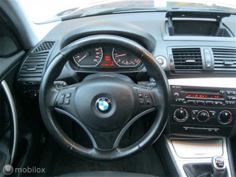 BMW 1-serie - 116i Corporate 1EIG 5DRS AIRCO N.A.P. KM-GARANTIE ✔️ - 1