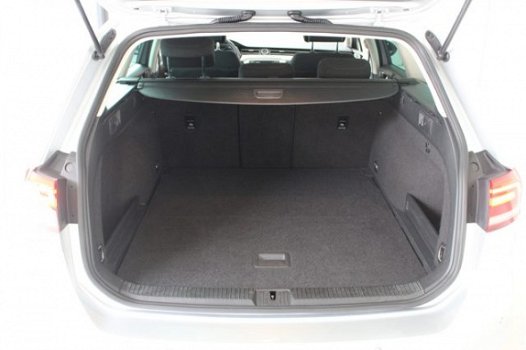 Volkswagen Passat Variant - 1.4 TSI ACT 150PK Comfortline Navigatie | Parkeerhulp | Stoelverwarming - 1