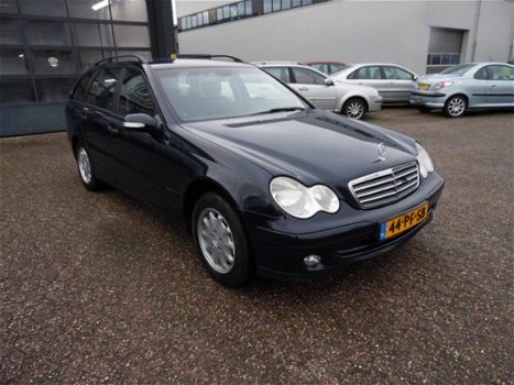 Mercedes-Benz C-klasse Combi - 200 CDI Classic Airco, LM-velgen, Trekhaak, Nw. APK - 1