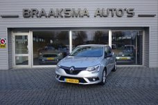 Renault Mégane - Megane 1.3 TCE 140PK 5-DEURS LIMITED CLIMA ' CAMERA ' NAVI '