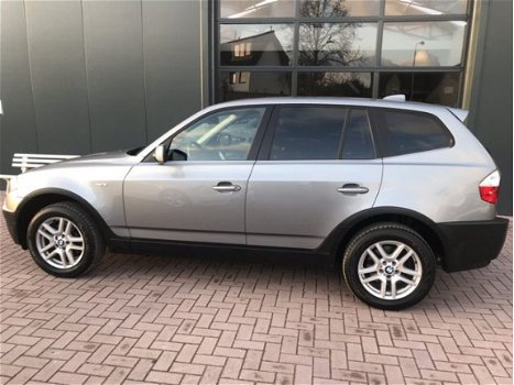 BMW X3 - 2.5i Executive X-drive SUV - 1