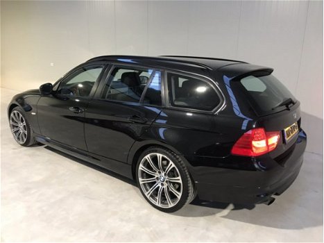 BMW 3-serie Touring - 318i Executive - 1