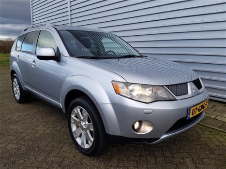 Mitsubishi Outlander - 2.4 Instyle 4WD Cruise/NAVI/Leder/PDC - 1