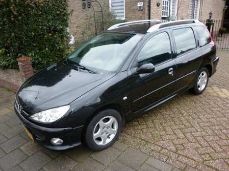 Peugeot 206 SW - 1.4 Air-line 3 van eerste eigenaar+nieuw apk - 1