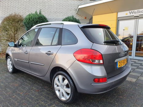 Renault Clio Estate - TCe 100 Night & Day INCLUSIEF RIJKLAARPAKKET TWV € 695, - 1