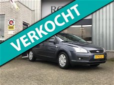 Ford Focus Wagon - 1.6-16V Ambiente 1e eigenaar nieuwe apk