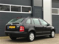 Skoda Fabia Combi - 1.4-16V Elegance | airco | nette auto