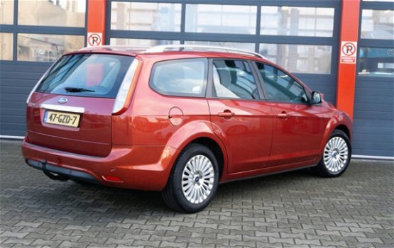 Ford Focus Wagon - 1.6 Titanium - 1