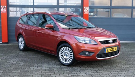 Ford Focus Wagon - 1.6 Titanium - 1