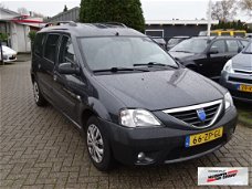 Dacia Logan - 1.6 Hangschakeld 2008 7 - persoons Airco