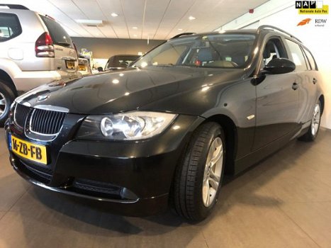 BMW 3-serie Touring - 318i Business Line - 1