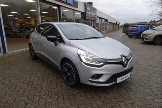 Renault Clio - TCe 90 Bose Full LED / 17'' LM / Clima / Navi / Keyless / P-sensor / Stoelverwarming - 1