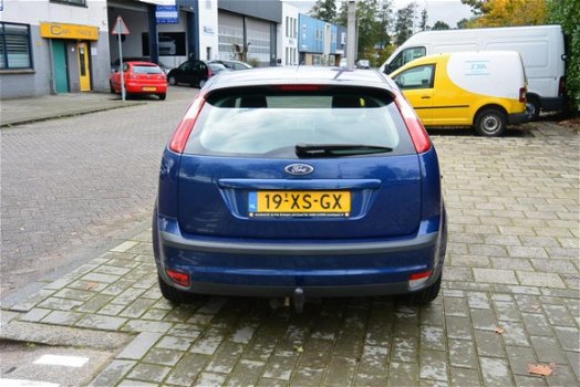 Ford Focus - 1.4-16V Trend PERFECT ONDERHOUDEN MET NIEUW DIST RIEM - 1