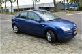 Ford Focus - 1.4-16V Trend PERFECT ONDERHOUDEN MET NIEUW DIST RIEM - 1 - Thumbnail