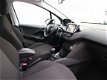 Peugeot 208 - 1.6 HDi 75 pk Blue Lease Navigatie / Parkeersensoren / Cruise Control - 1 - Thumbnail