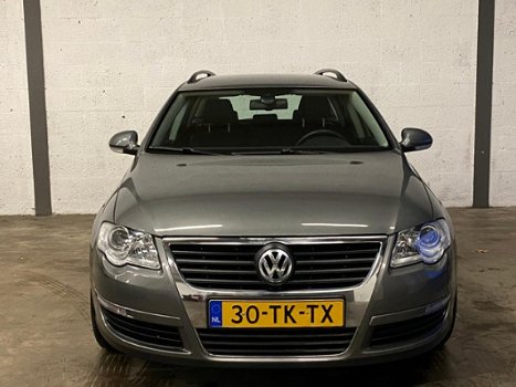 Volkswagen Passat Variant - 2.0 FSI Comfortline Clima, Cruise, Dealer Onderhouden - 1