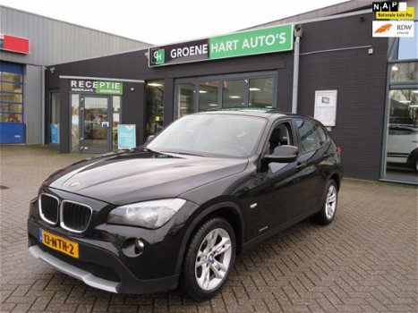 BMW X1 - SDrive18i Executive /1STE EIG/LEDER/PANODAK/NAVI/AUTOMAAT - 1