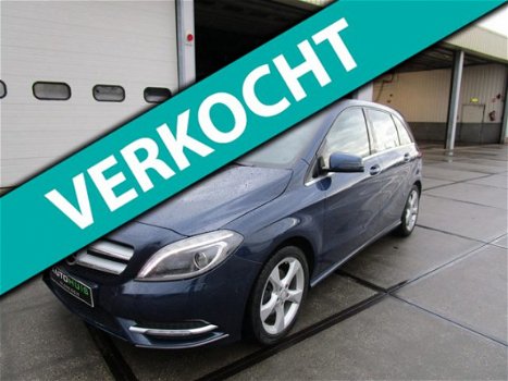 Mercedes-Benz B-klasse - 200 Ambition LEDER XENON DISTRONIC CRUISE CONRTOL - 1