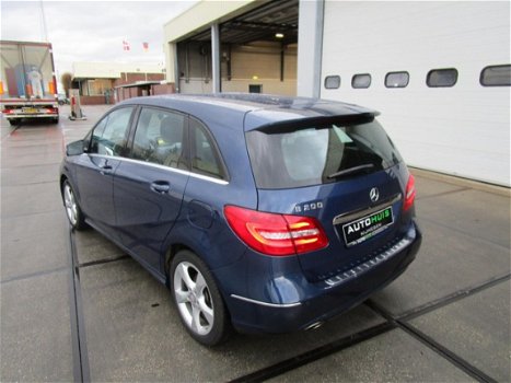 Mercedes-Benz B-klasse - 200 Ambition LEDER XENON DISTRONIC CRUISE CONRTOL - 1