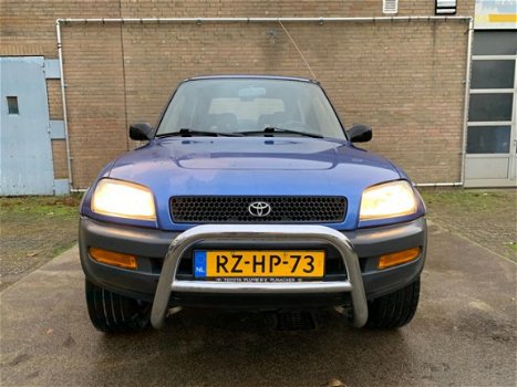 Toyota FunCruiser RAV4 - 2.0i - 1