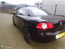 Volkswagen Eos - 2.0-16v FSI