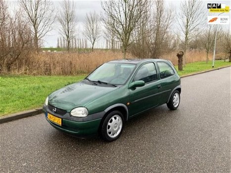 Opel Corsa - 1.2i-16V Onyx - 1