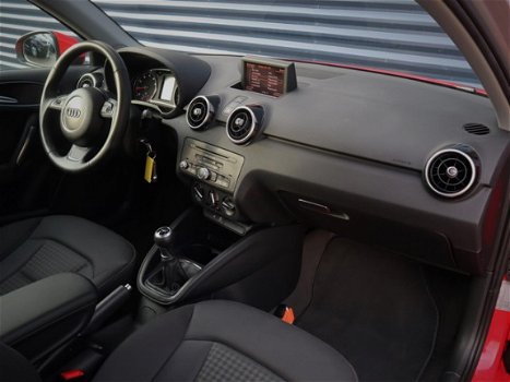 Audi A1 - 1.2 TFSI 86pk Attraction Connect| Navigatie| zeer netjes - 1