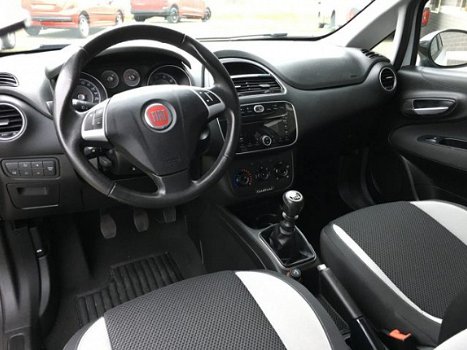 Fiat Punto - TWINAIR 5-DEURS AIRCO CENTRALE VERGRENDELING GUNSTIGE KM STAND LICHTMETALEN VELGEN RADI - 1