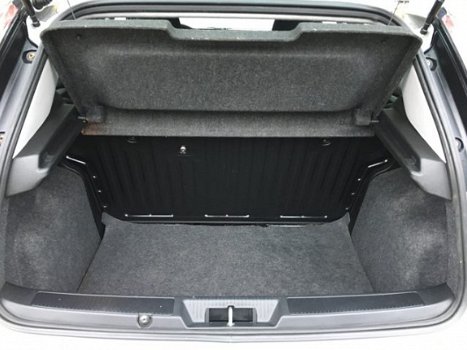 Fiat Punto - TWINAIR 5-DEURS AIRCO CENTRALE VERGRENDELING GUNSTIGE KM STAND LICHTMETALEN VELGEN RADI - 1