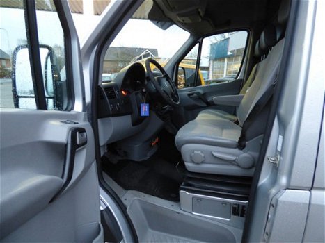 Volkswagen Crafter - 32 2.5 TDI L2H2 Airco, Betimmering, Trekhaak - 1