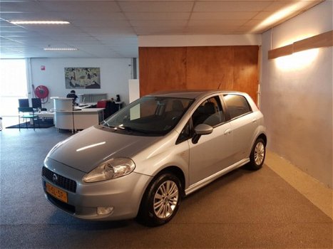 Fiat Grande Punto - 1.4 Edizione Prima Apk Nieuw, 2e eigenaar, Clima, Lm velgen, N.A.P, E-Ramen, Top - 1