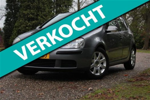 Volkswagen Golf - 1.6 FSI Trendline 5 deurs Airco 6-bak NAP - 1