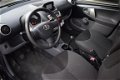 Toyota Aygo - 1.0-12V Comfort Navigator 68PK 5d 1e eig met navi, airco en radio cd speler - 1 - Thumbnail