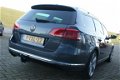 Volkswagen Passat Variant - 1.4 TSI R-Line Executive Edition - 1 - Thumbnail