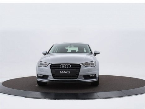 Audi A3 Limousine - 1.4 Tfsi 150pk Ambition Pro Line | Navigatie | Xenon | Sportstoelen | Trekhaak | - 1