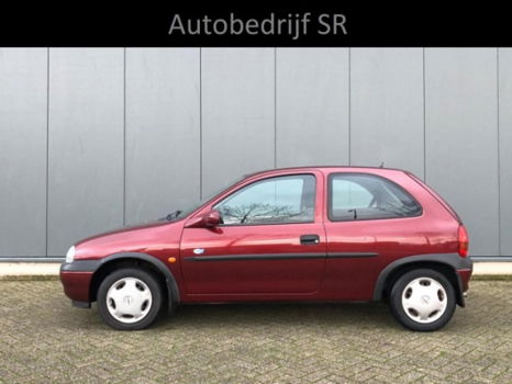 Opel Corsa - 1.2i-16V Strada Airco / NAP / Nieuwe APK - 1