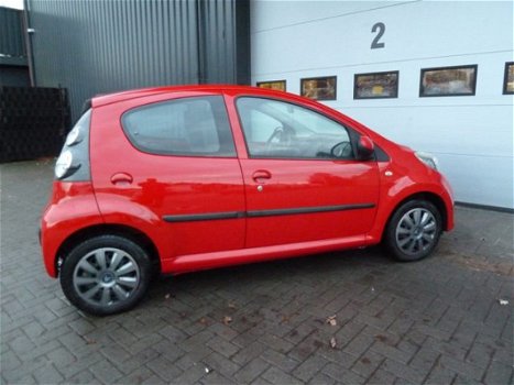 Peugeot 107 - 1.0-12V XS 5 Deurs Nap - 1