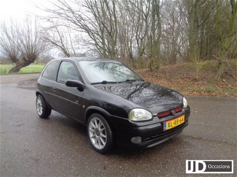 Opel Corsa - B GSI 1.6 16V 107PK - 1