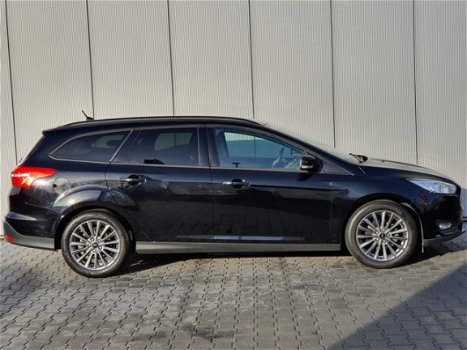 Ford Focus Wagon - 1.0 EcoBoost 125pk Trend Automaat 17