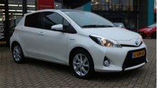 Toyota Yaris - 1.5 Full Hybrid Dynamic | Panoramadak | Achteruitrijcamera |