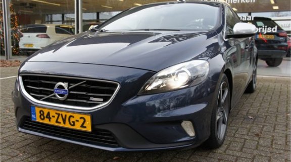 Volvo V40 - 1.6 D2 R-Design | Leder interieur | Navigatie | Xenon | Led - 1