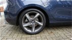 Volvo V40 - 1.6 D2 R-Design | Leder interieur | Navigatie | Xenon | Led - 1 - Thumbnail