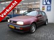 Volkswagen Golf - 1.8 GL Nieuwe APK / Trekhaak / 5-deurs / CV / Stuurbekr - 1 - Thumbnail