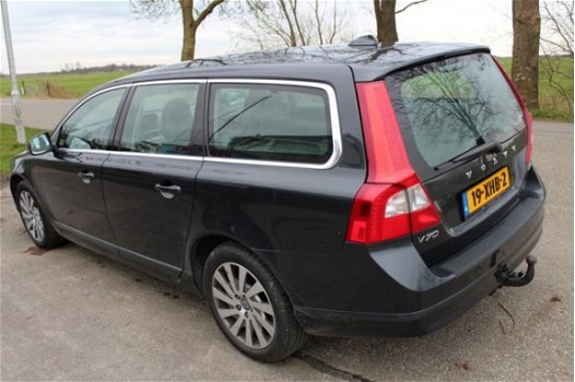 Volvo V70 - 2.0 D3 Limited Edition // LEER / NAVIGATIE / XENON // - 1