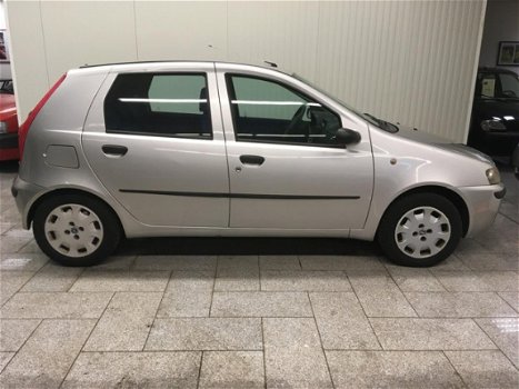 Fiat Punto - 1.2 Active 5drs NIEUWE APK - 1